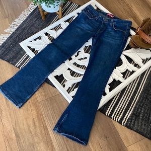 Levi’s jeans. Bootcut 524. Size 9 long.